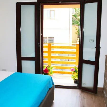 Il Giardino - Agrifoglio